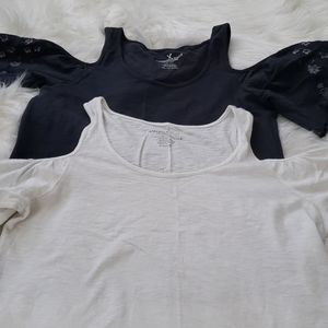 Set of 2 American Eagle summer tops off the should